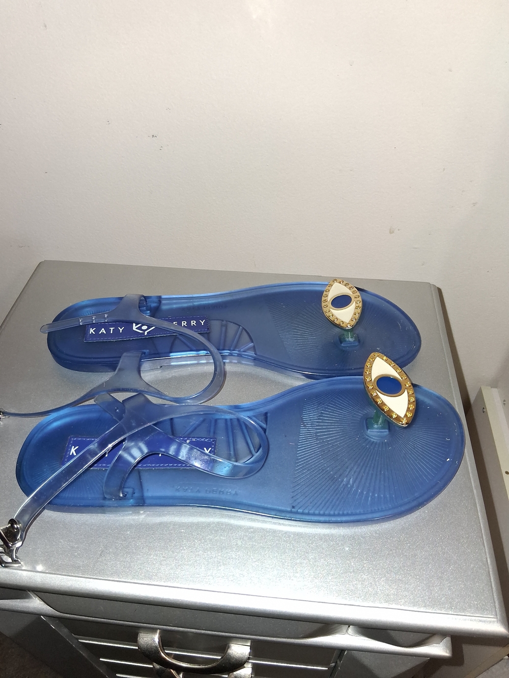 Katy Perry Collections Blue Jelly Toe-Ring Sandals with Gold Eye Accent